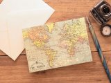 【ネコポスOK】　アメリカ　CAVALLINI/カバリーニ　グリーティングカード（2つ折り）　World Map