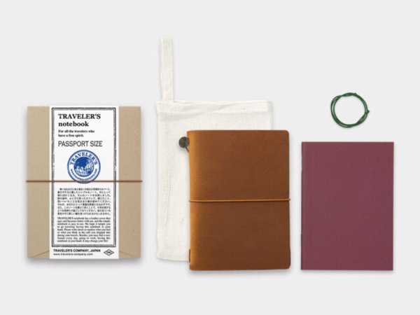 画像1: 【ネコポスOK】 Traveler's Notebook/トラベラーズノート　パスポートサイズ　キャメル (1)