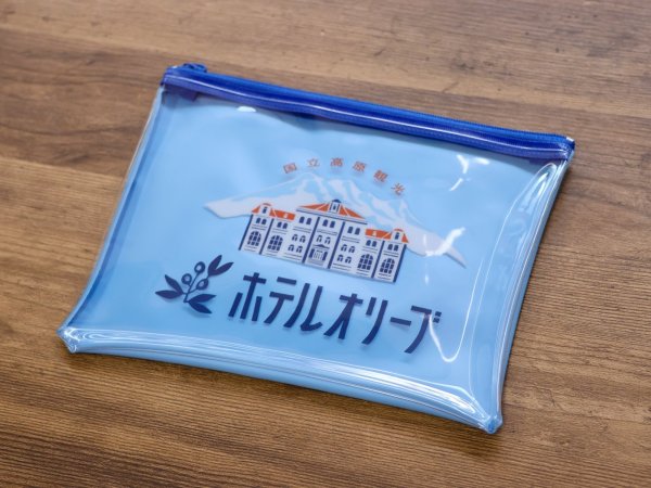 画像1: 【ネコポスOK】　レトロノーム　PVCフラットポーチ　ホテルオリーブ (1)